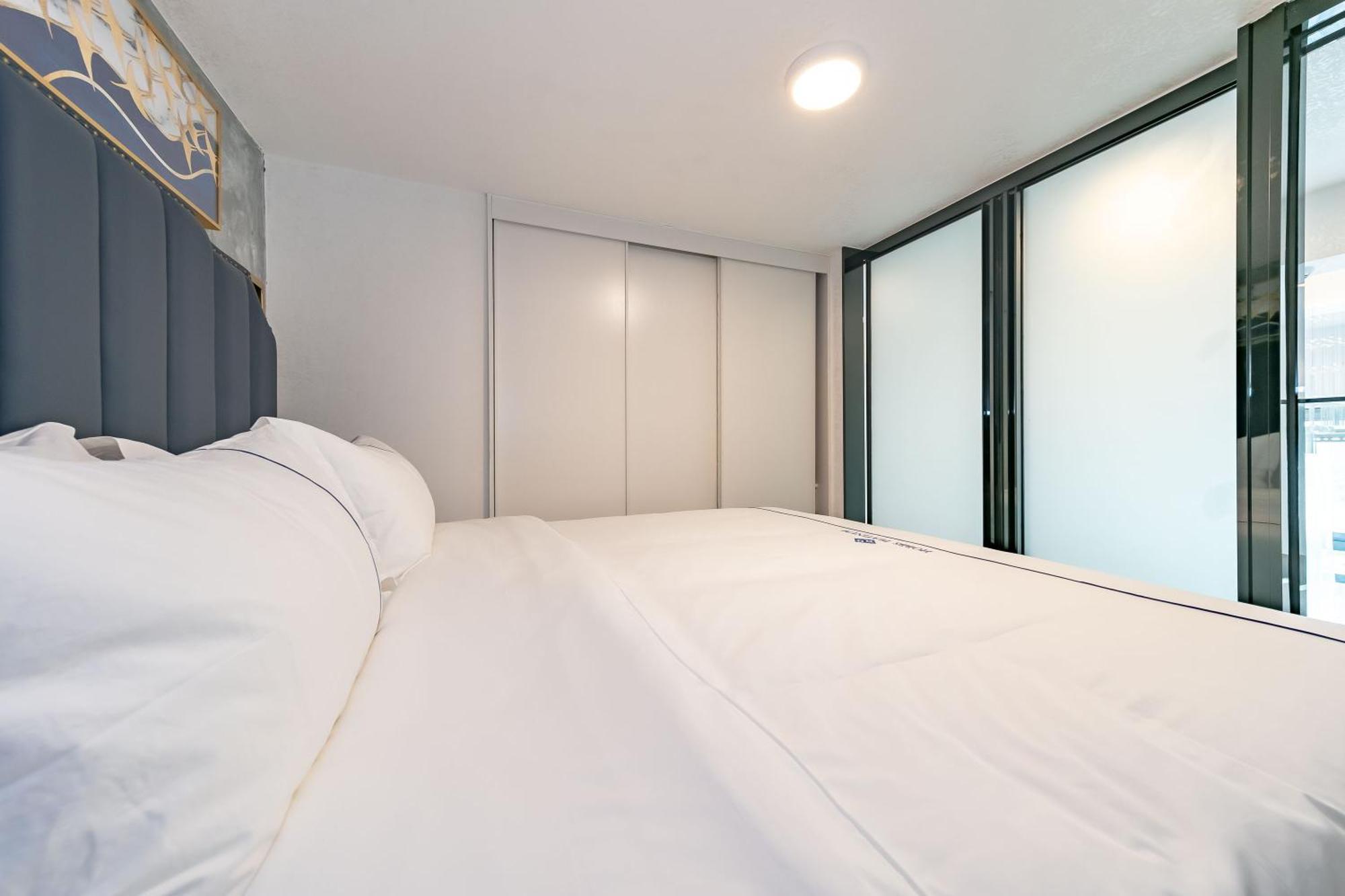 Boruisi Plaza Residence Apartment - Shenzhen Futian Convention & Exhibition Center Экстерьер фото